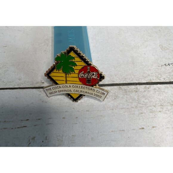 Coca Cola Pin Lot of 4 Racing 2013 Georgia 2011 Palm Springs 2002 Bottle Hat Lap - Picture 7 of 16